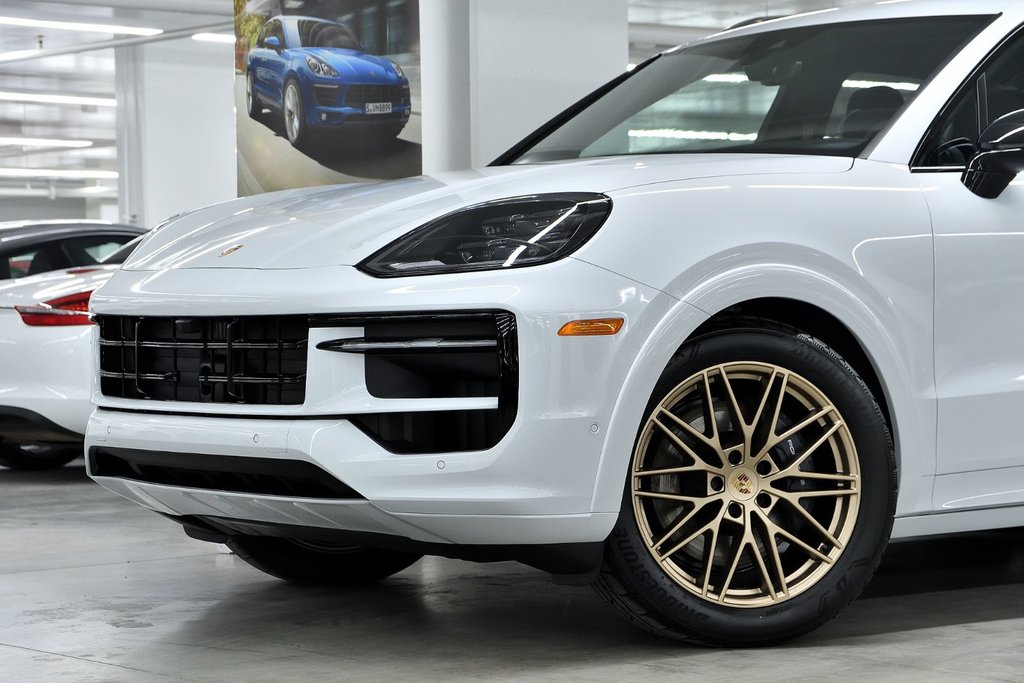 Porsche Cayenne  2025 à Laval, Québec - 12 - w1024h768px