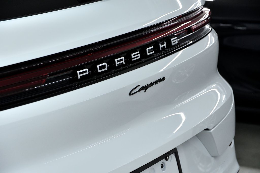 Porsche Cayenne  2025 à Laval, Québec - 13 - w1024h768px