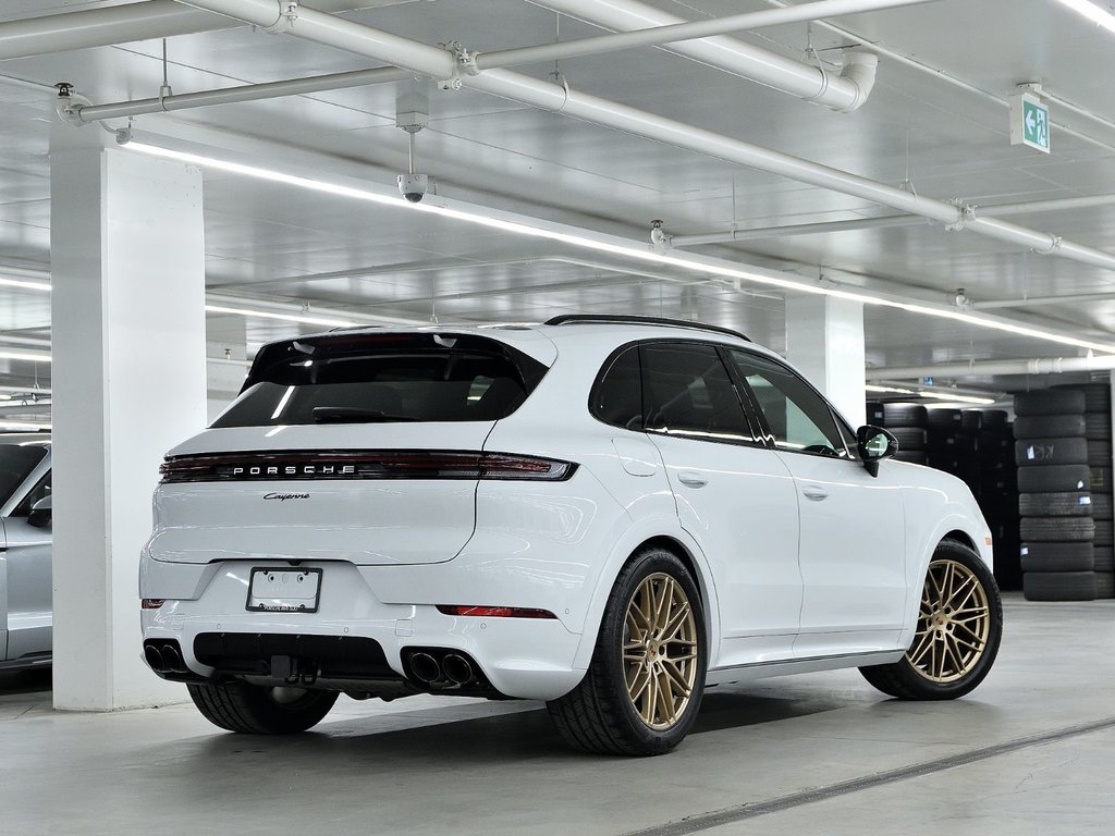 Porsche Cayenne  2025 à Laval, Québec - 3 - w1024h768px
