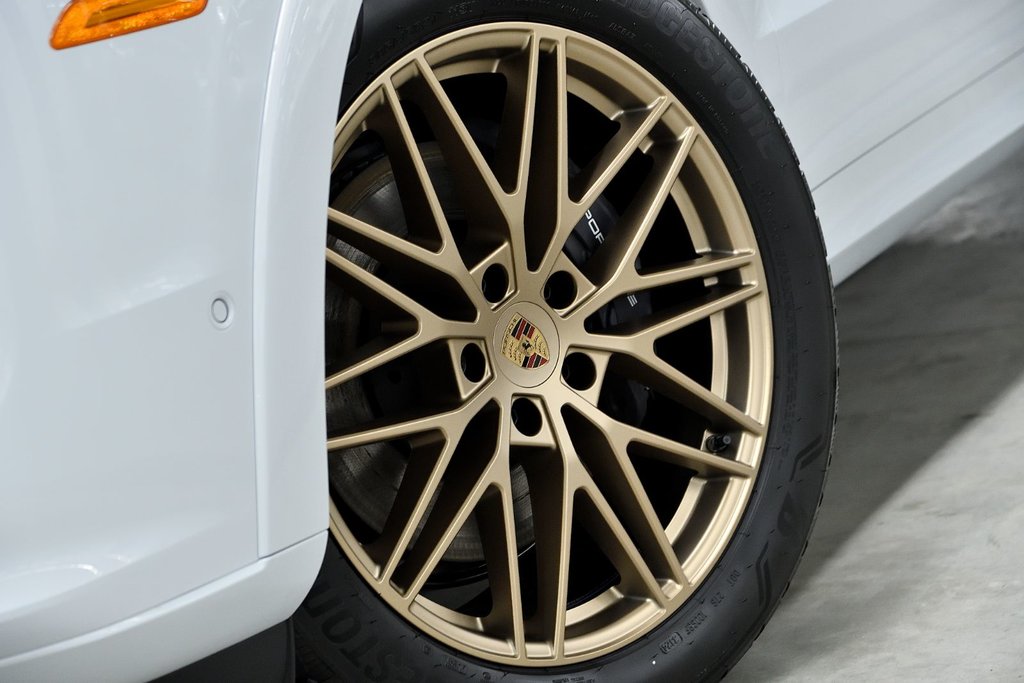 Porsche Cayenne  2025 à Laval, Québec - 8 - w1024h768px