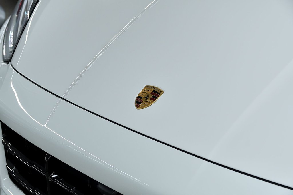 Porsche Cayenne Coupe 2026 à Laval, Québec - 7 - w1024h768px