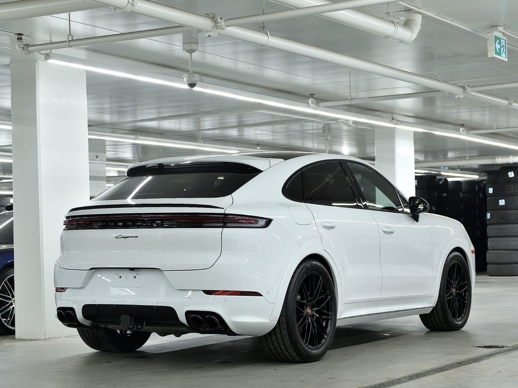 Porsche Cayenne Coupe 2026 à Laval, Québec - 3 - w1024h768px