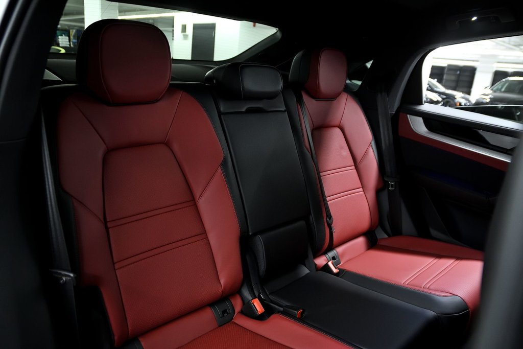 Porsche Cayenne Coupe 2026 à Laval, Québec - 28 - w1024h768px