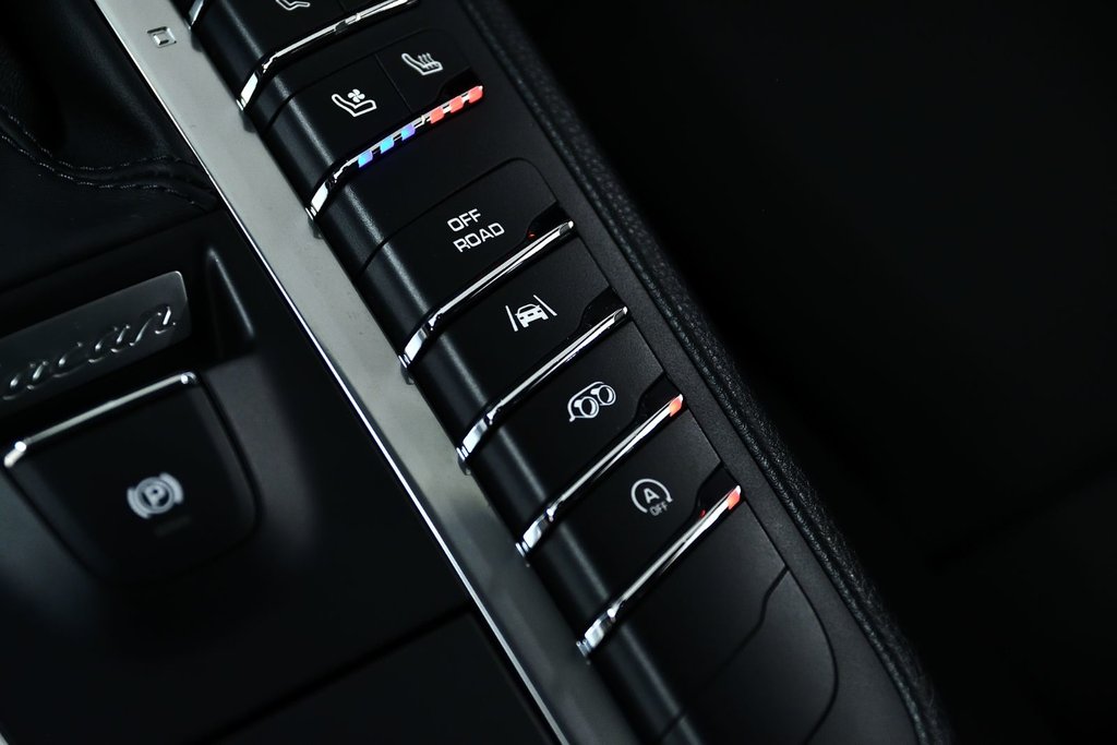 Porsche Macan GTS 2018 à Laval, Québec - 27 - w1024h768px