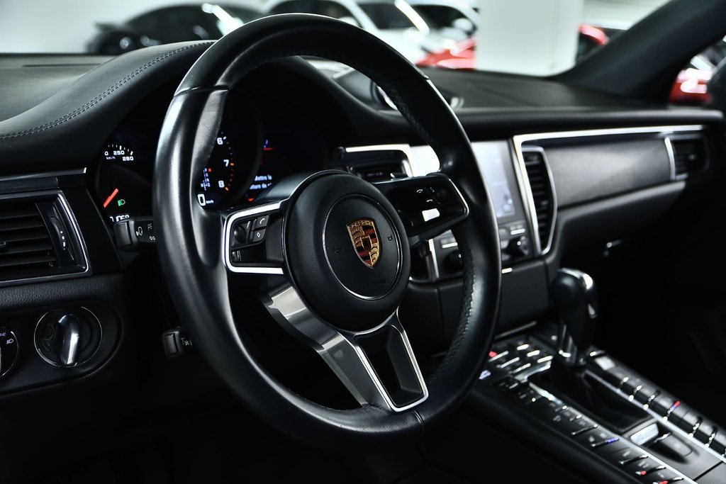 Porsche Macan GTS 2018 à Laval, Québec - 11 - w1024h768px