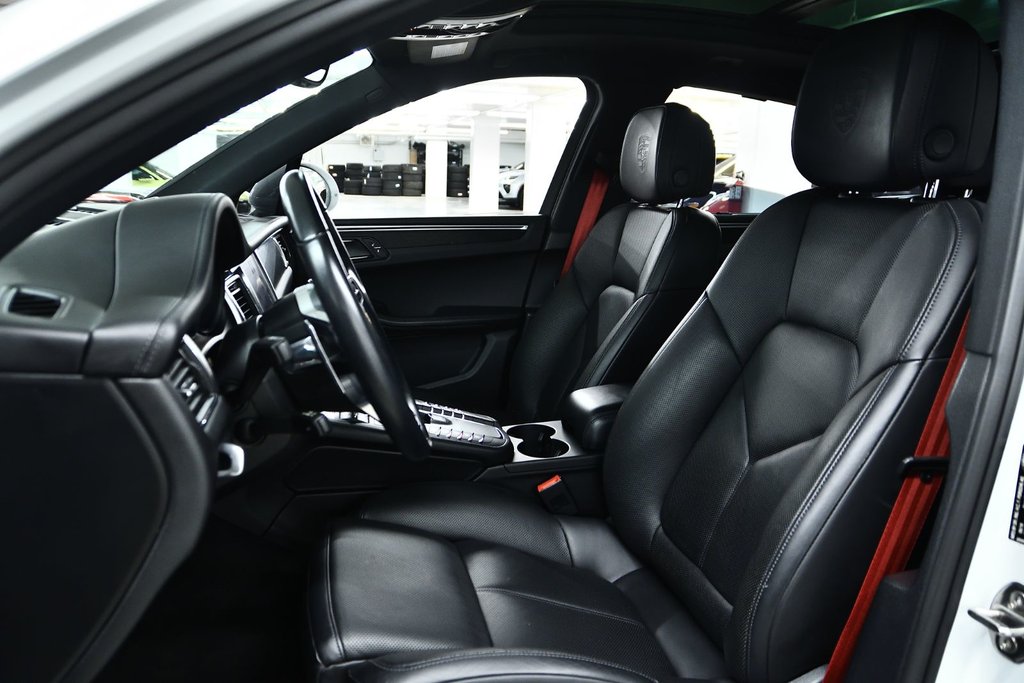 Porsche Macan GTS 2018 à Laval, Québec - 14 - w1024h768px