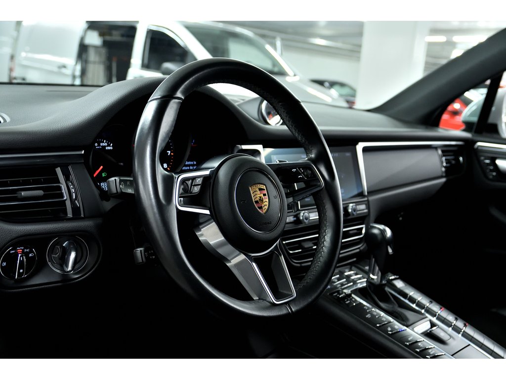 2019 Porsche Macan AWD in Laval, Quebec - 10 - w1024h768px
