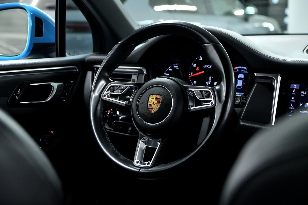 2020 Porsche Macan GTS in Laval, Quebec - 35 - w1024h768px