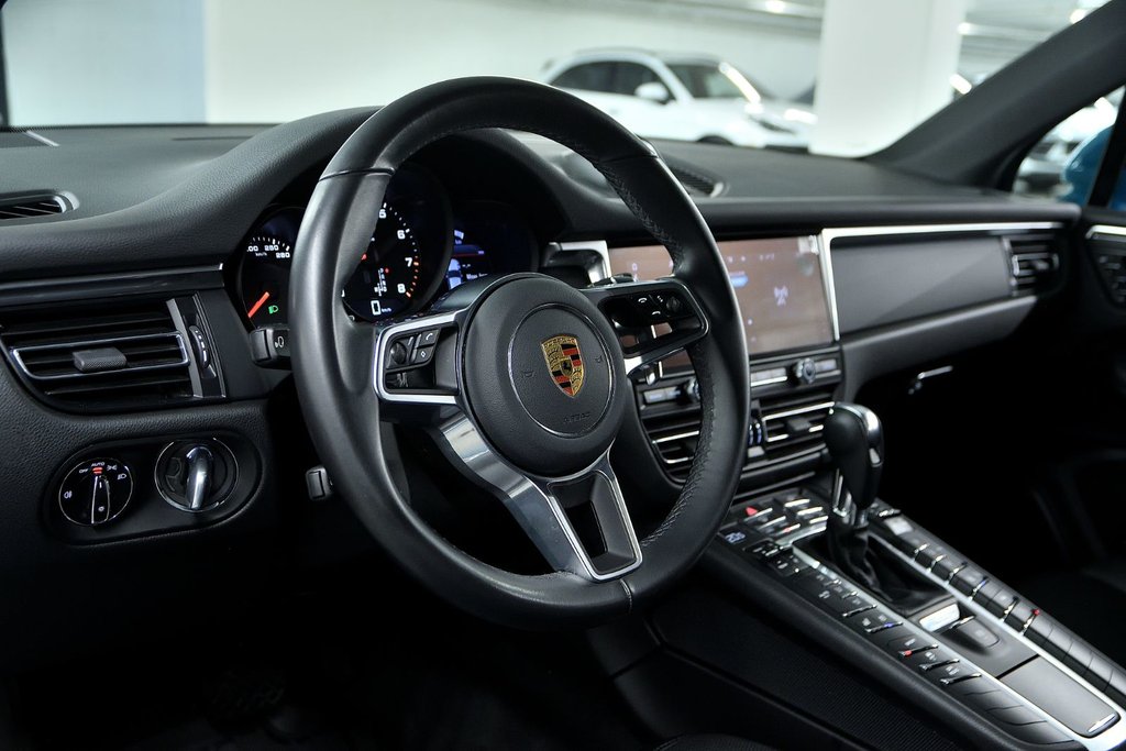 Porsche Macan  2021 à Laval, Québec - 13 - w1024h768px