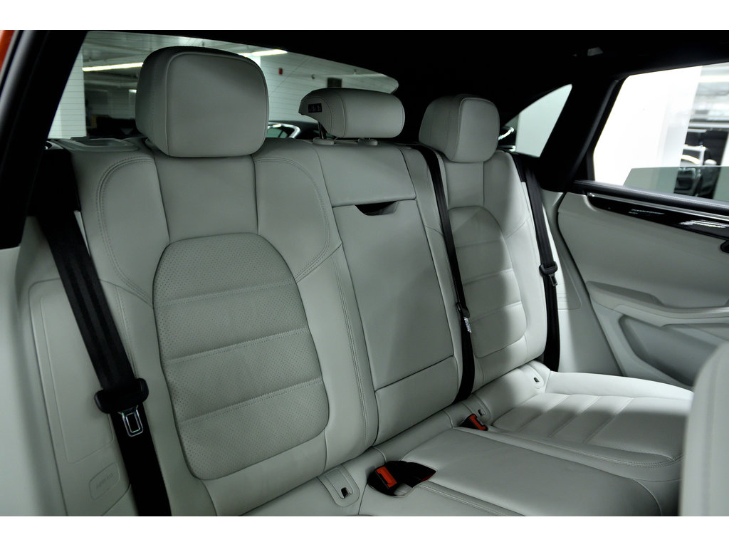 2022 Porsche Macan GTS / ACC / Air Suspension / Sport Exhaust / BOSE in Laval, Quebec - 24 - w1024h768px