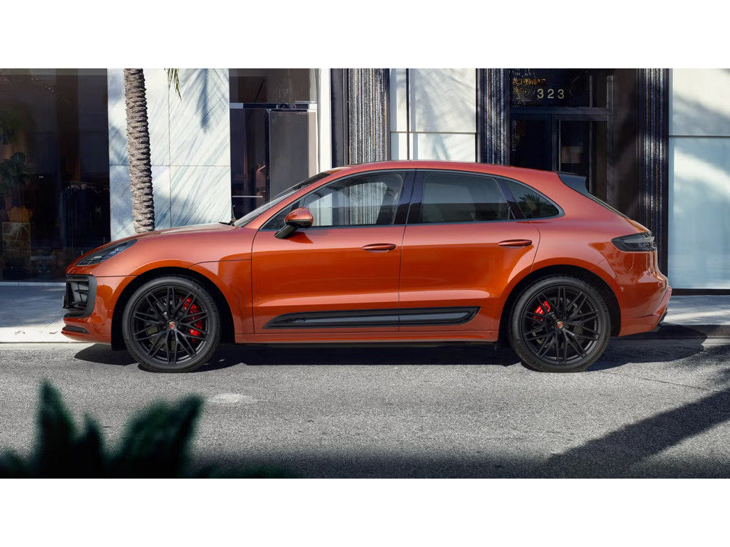 2022 Porsche Macan GTS / ACC / Air Suspension / Sport Exhaust / BOSE in Laval, Quebec - 2 - w1024h768px