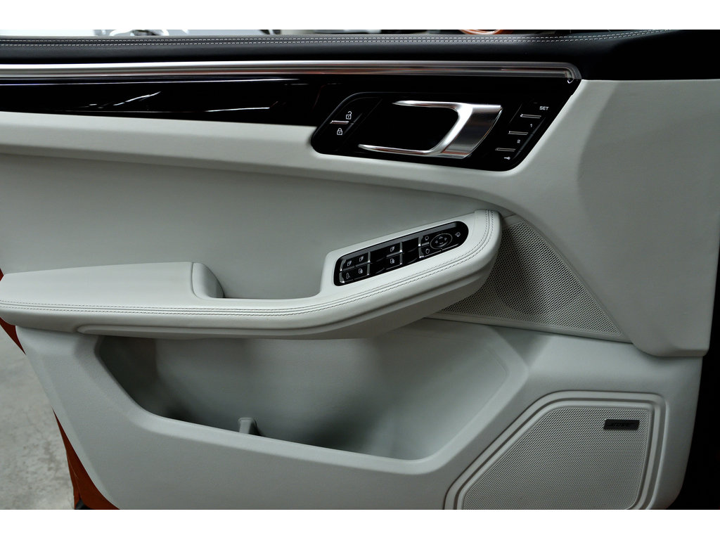2022 Porsche Macan GTS / ACC / Air Suspension / Sport Exhaust / BOSE in Laval, Quebec - 40 - w1024h768px
