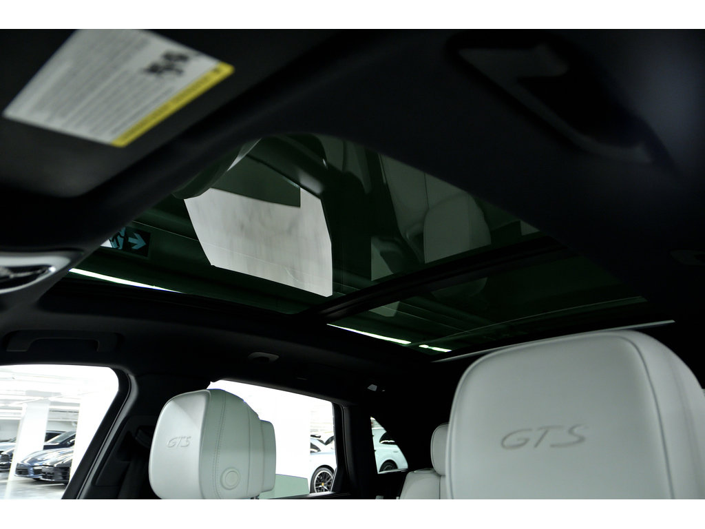 2022 Porsche Macan GTS / ACC / Air Suspension / Sport Exhaust / BOSE in Laval, Quebec - 18 - w1024h768px