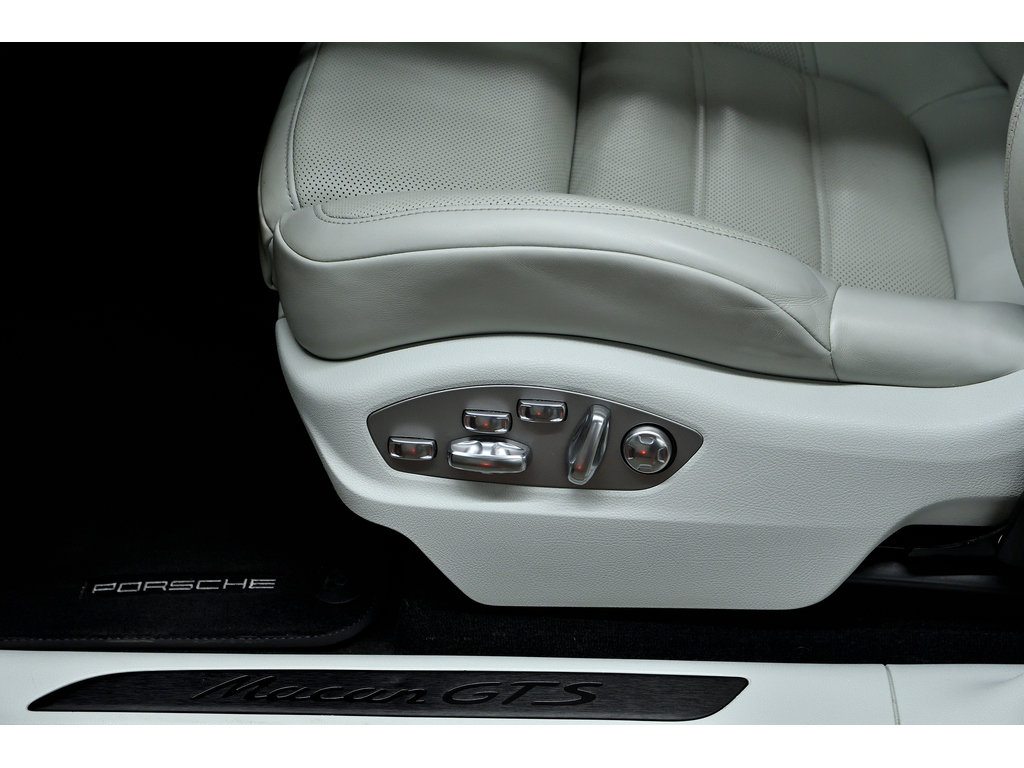 2022 Porsche Macan GTS / ACC / Air Suspension / Sport Exhaust / BOSE in Laval, Quebec - 15 - w1024h768px