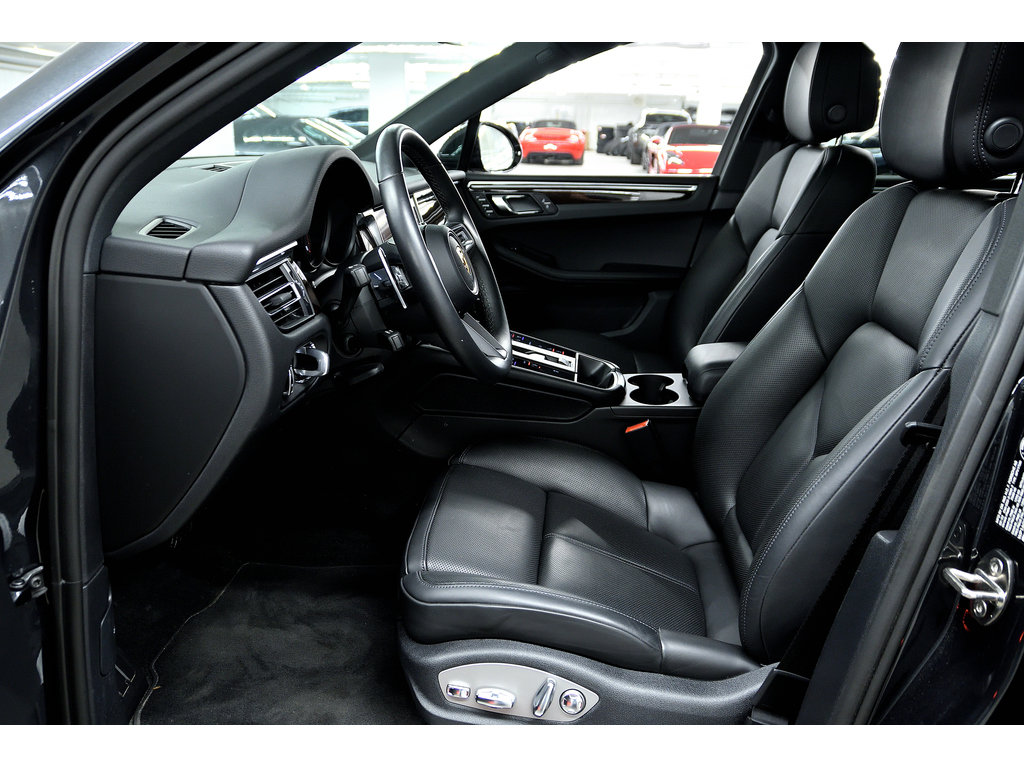 Porsche Macan S AWD / Premium Package Plus / Trailer Hitch 2022 à Laval, Québec - 14 - w1024h768px