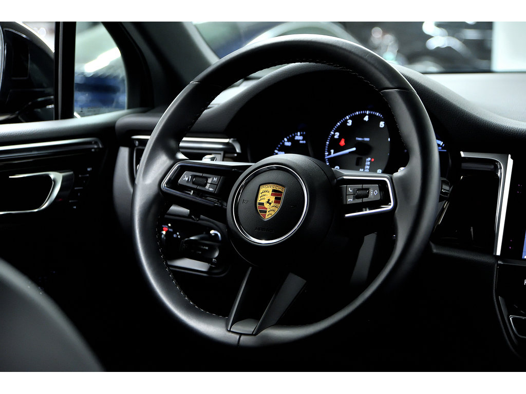 Porsche Macan S AWD / Premium Package Plus / Trailer Hitch 2022 à Laval, Québec - 41 - w1024h768px