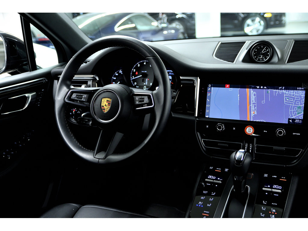 Porsche Macan S AWD / Premium Package Plus / Trailer Hitch 2022 à Laval, Québec - 40 - w1024h768px