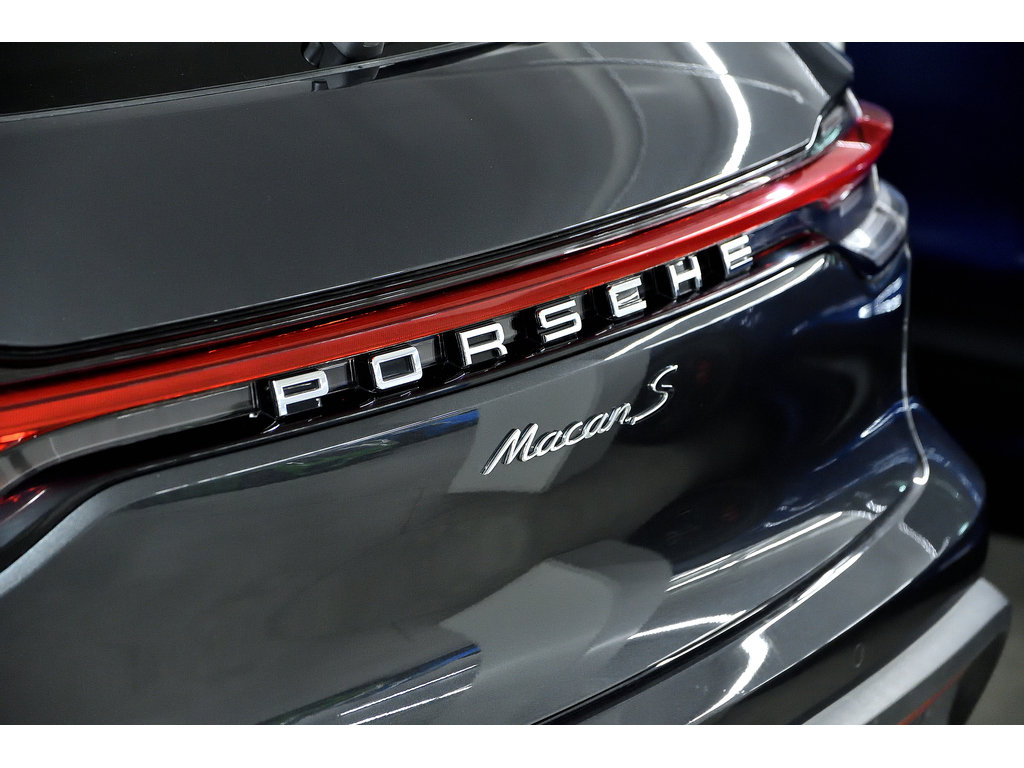 Porsche Macan S AWD / Premium Package Plus / Trailer Hitch 2022 à Laval, Québec - 10 - w1024h768px
