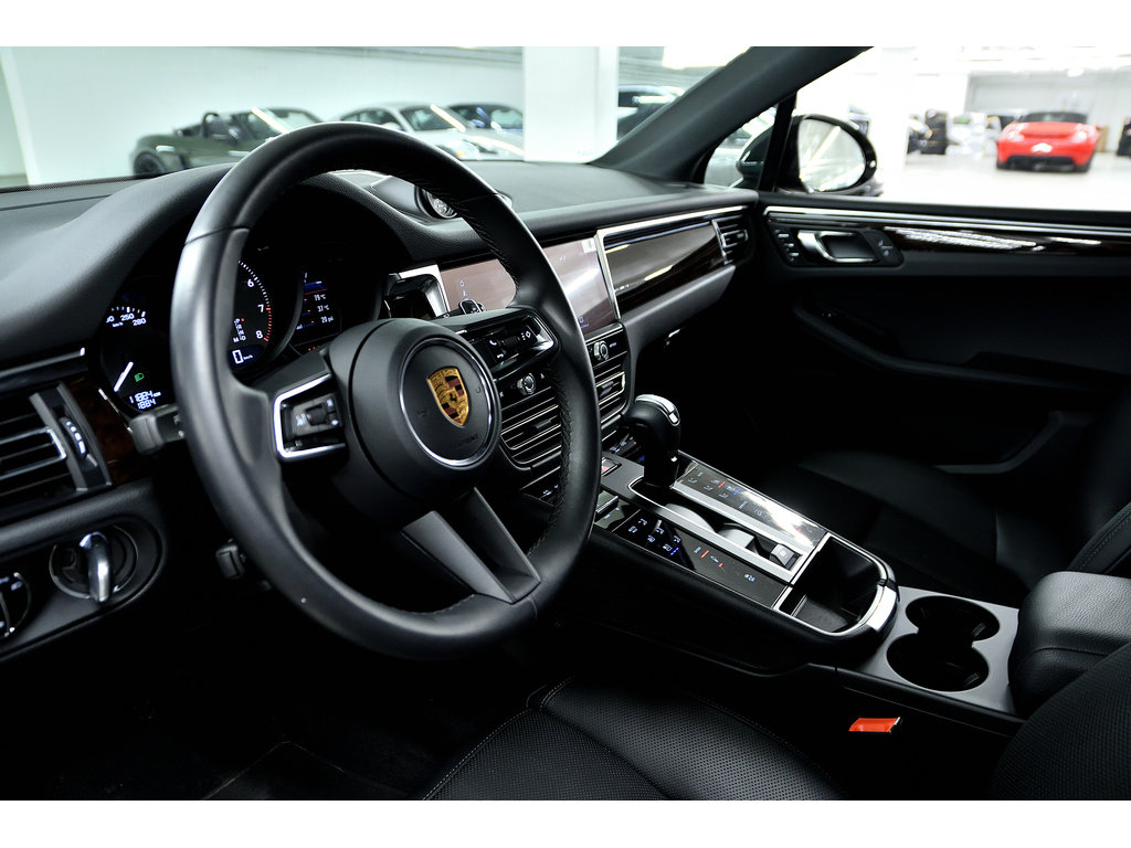 Porsche Macan S AWD / Premium Package Plus / Trailer Hitch 2022 à Laval, Québec - 13 - w1024h768px