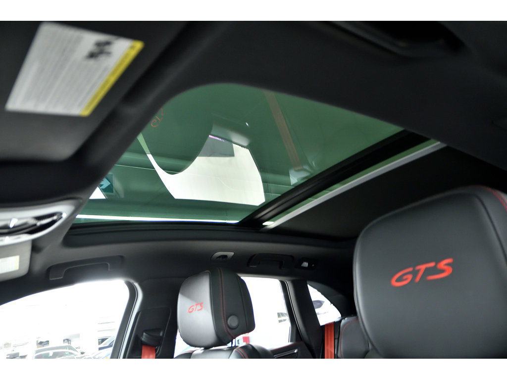 Porsche Macan GTS AWD / ACC / SPORT CHRONO / CARBON / BURMESTER 2022 à Laval, Québec - 16 - w1024h768px