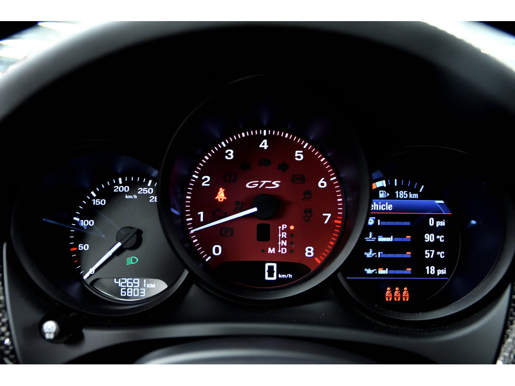 Porsche Macan GTS AWD / ACC / SPORT CHRONO / CARBON / BURMESTER 2022 à Laval, Québec - 17 - w1024h768px