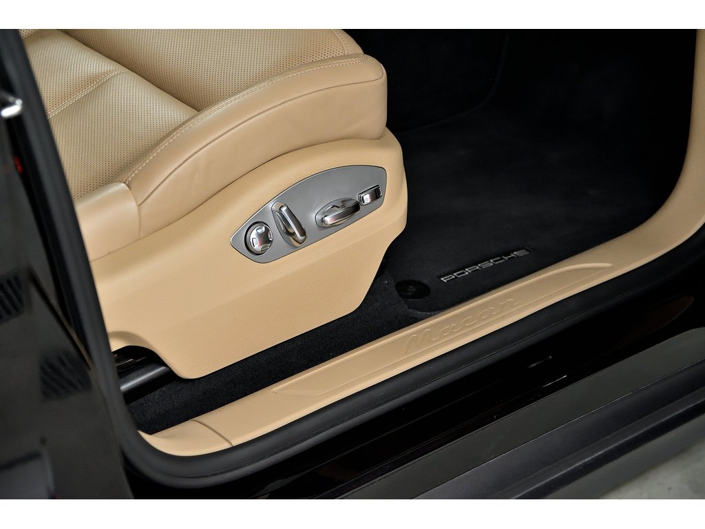 Porsche Macan AWD / Premium Package Plus / 360 Camera / BOSE 2022 à Laval, Québec - 32 - w1024h768px