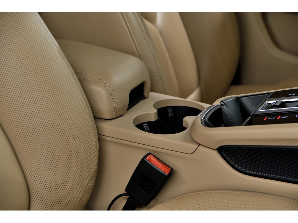 Porsche Macan AWD / Premium Package Plus / 360 Camera / BOSE 2022 à Laval, Québec - 34 - w1024h768px