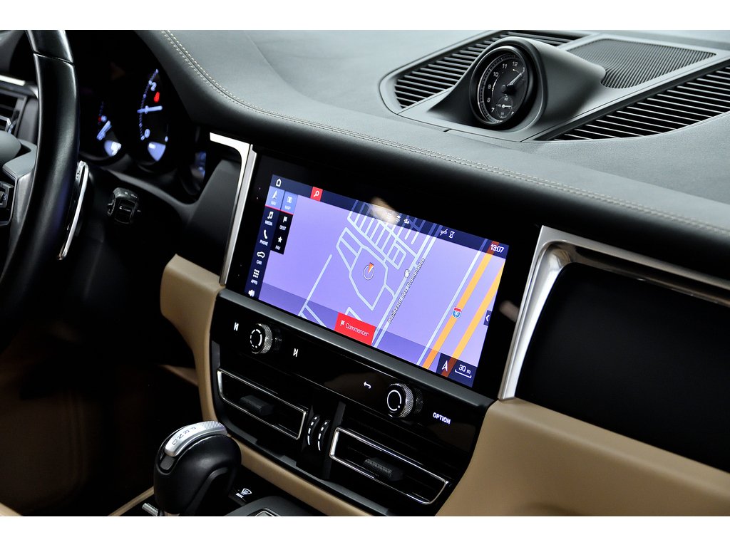 Porsche Macan AWD / Premium Package Plus / 360 Camera / BOSE 2022 à Laval, Québec - 31 - w1024h768px