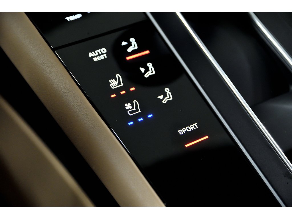 Porsche Macan AWD / Premium Package Plus / 360 Camera / BOSE 2022 à Laval, Québec - 26 - w1024h768px