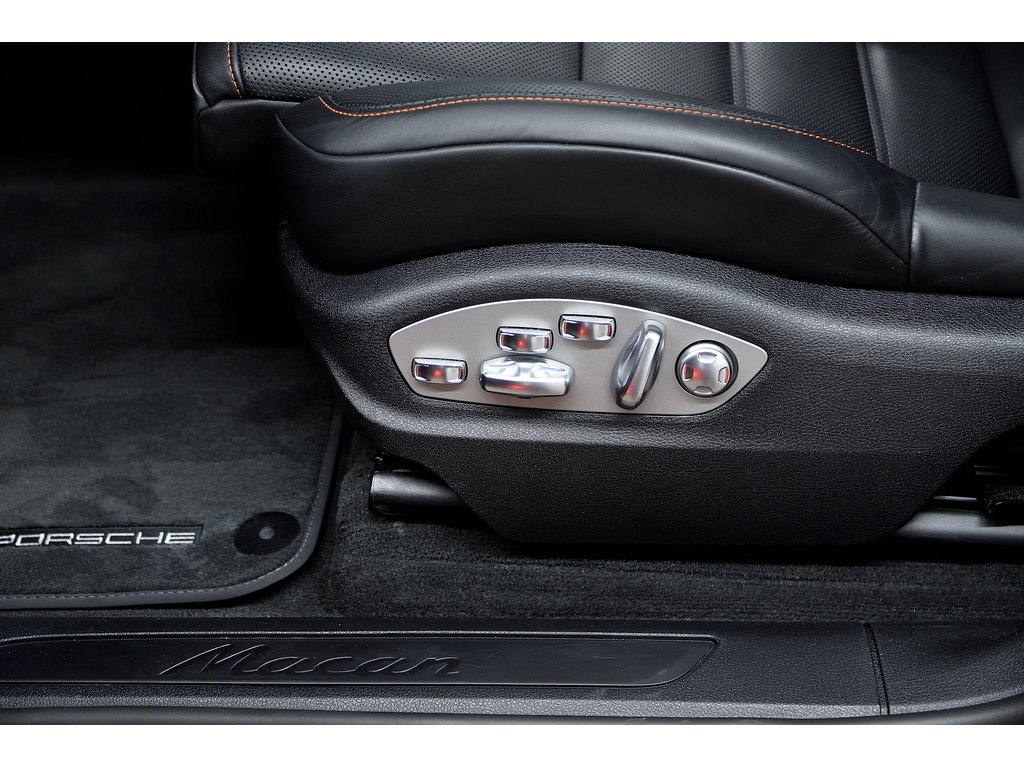 Porsche Macan AWD / Premium Plus Package / BOSE 2022 à Laval, Québec - 13 - w1024h768px