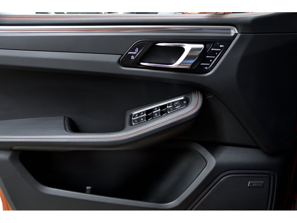 Porsche Macan AWD / Premium Plus Package / BOSE 2022 à Laval, Québec - 31 - w1024h768px
