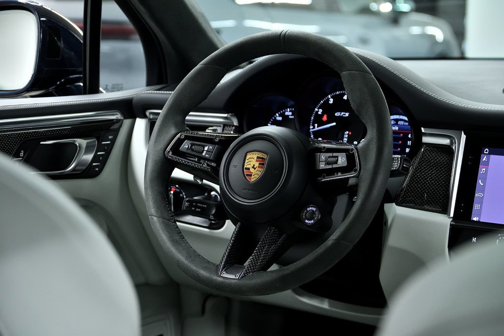 2022 Porsche Macan GTS in Laval, Quebec - 16 - w1024h768px