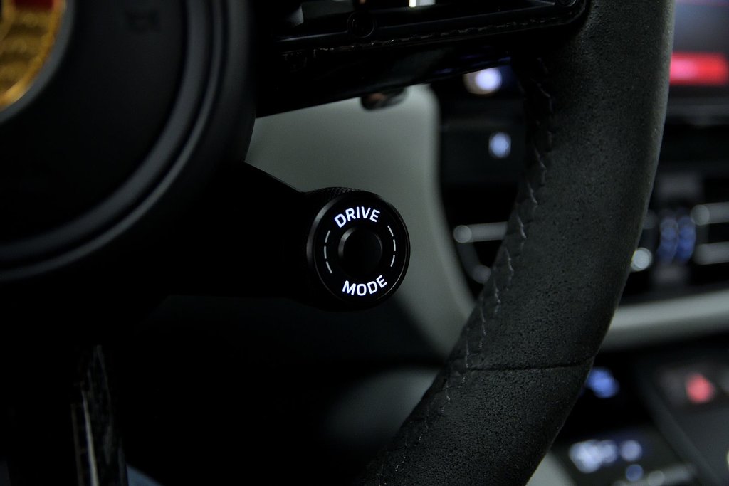 2022 Porsche Macan GTS in Laval, Quebec - 19 - w1024h768px