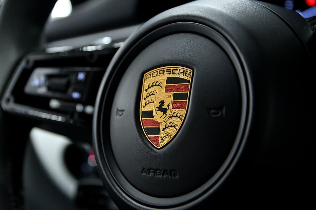 2022 Porsche Macan GTS in Laval, Quebec - 18 - w1024h768px