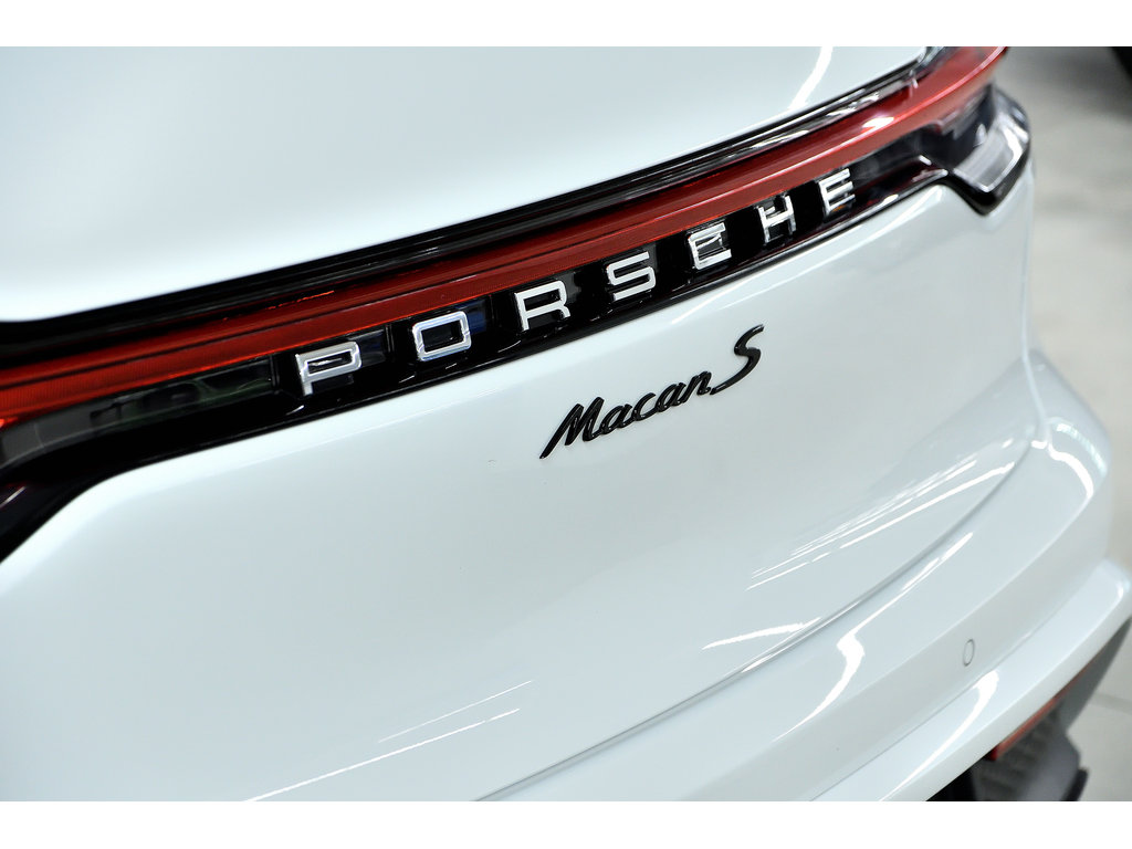 Porsche Macan S AWD 2023 à Laval, Québec - 8 - w1024h768px