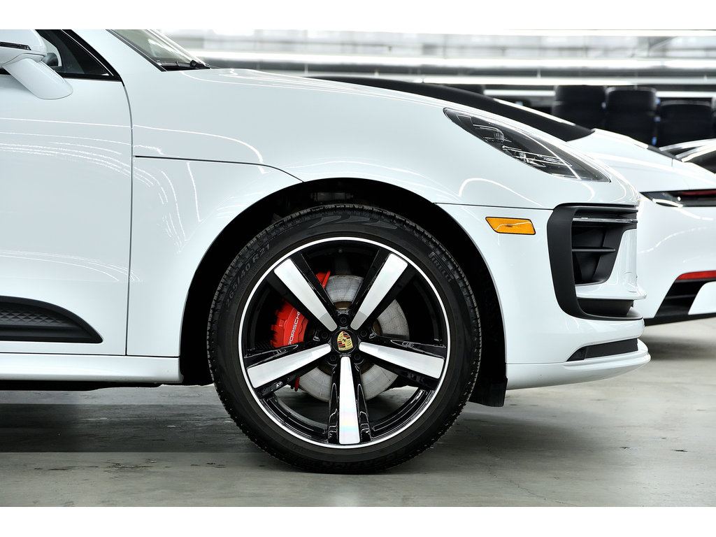 Porsche Macan S AWD 2023 à Laval, Québec - 6 - w1024h768px