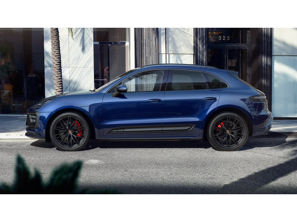 Porsche Macan GTS AWD / 18 ways seats / Premium Plus / BOSE 2023 à Laval, Québec - 2 - w1024h768px