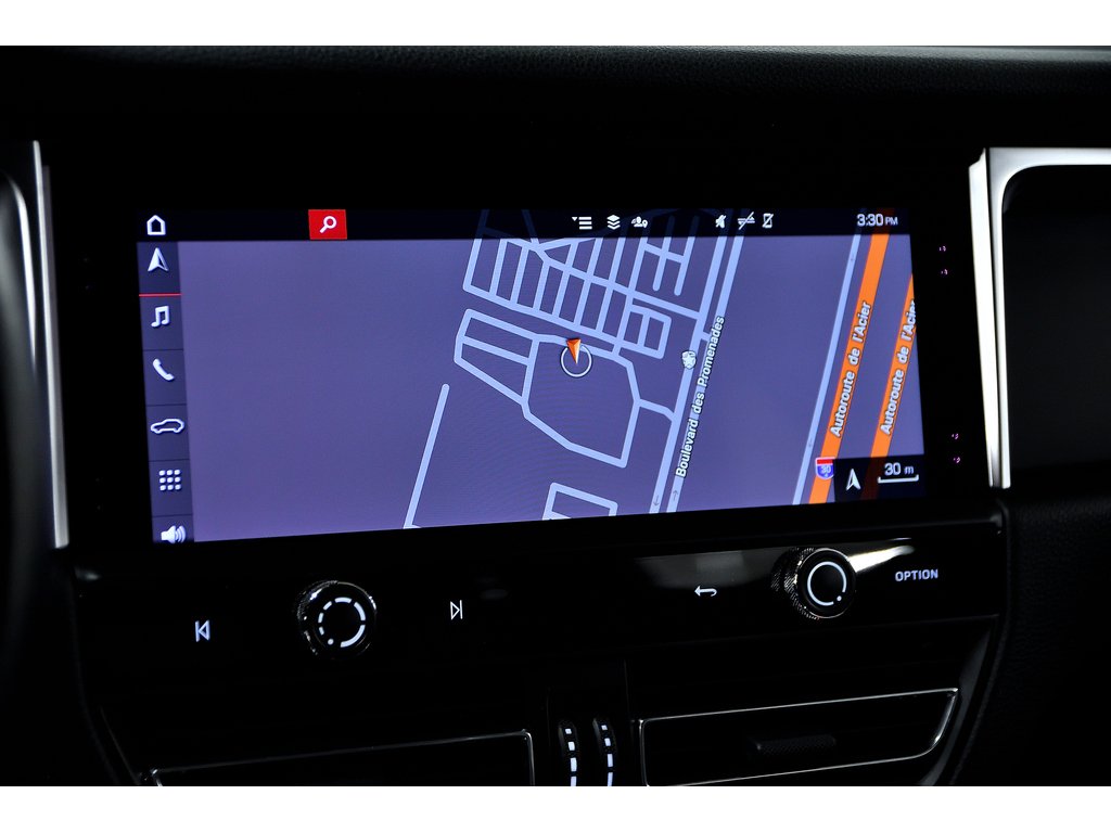 2023 Porsche Macan AWD / Premium Plus Package / Adaptive Cruise in Laval, Quebec - 23 - w1024h768px