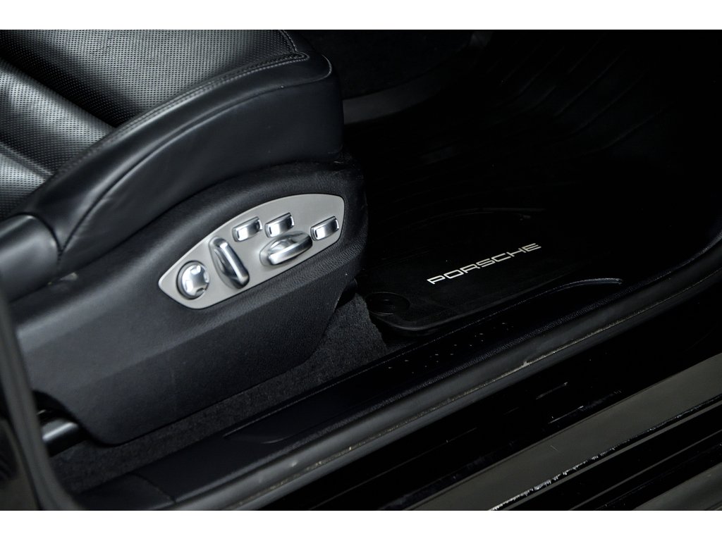 Porsche Macan AWD / Premium Plus Package / Adaptive Cruise 2023 à Laval, Québec - 33 - w1024h768px