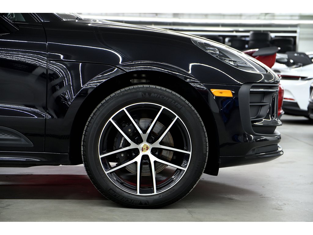 Porsche Macan AWD / Premium Plus Package / Adaptive Cruise 2023 à Laval, Québec - 9 - w1024h768px