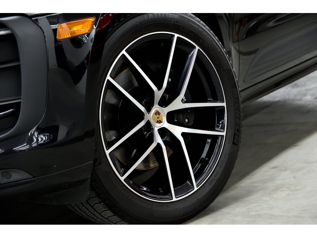 Porsche Macan AWD / Premium Plus Package / Adaptive Cruise 2023 à Laval, Québec - 8 - w1024h768px