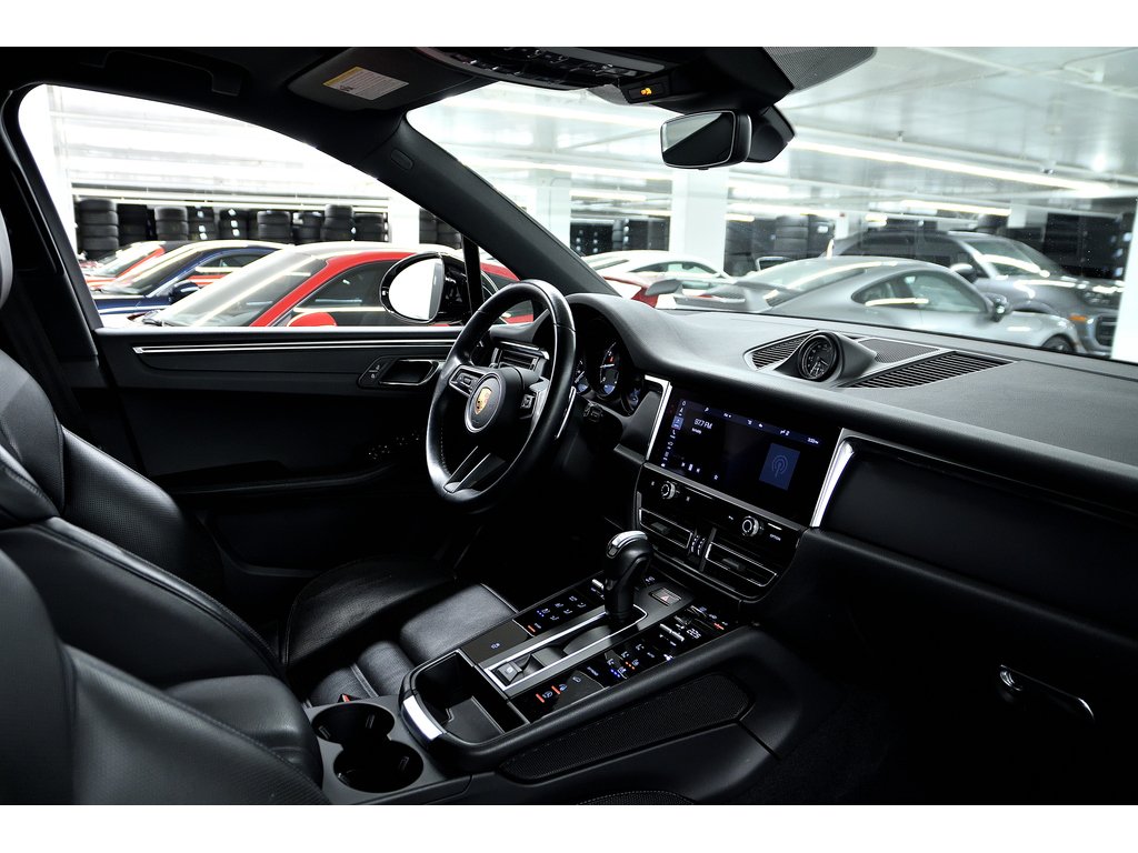 Porsche Macan AWD / Premium Plus Package / Adaptive Cruise 2023 à Laval, Québec - 31 - w1024h768px