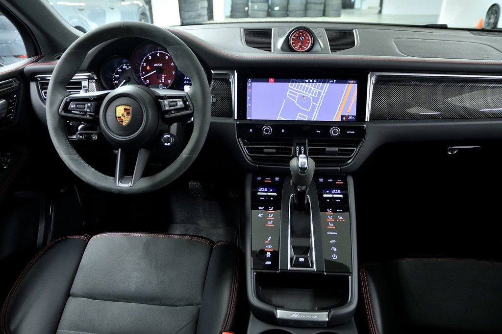 Porsche Macan GTS 2023 à Laval, Québec - 13 - w1024h768px