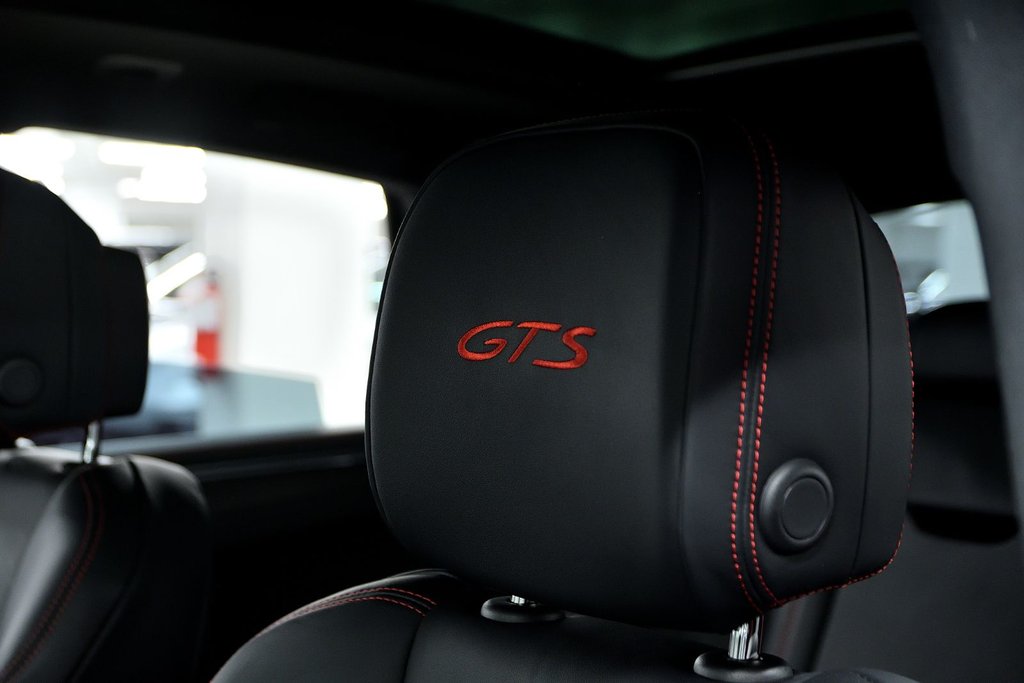 Porsche Macan GTS 2023 à Laval, Québec - 29 - w1024h768px