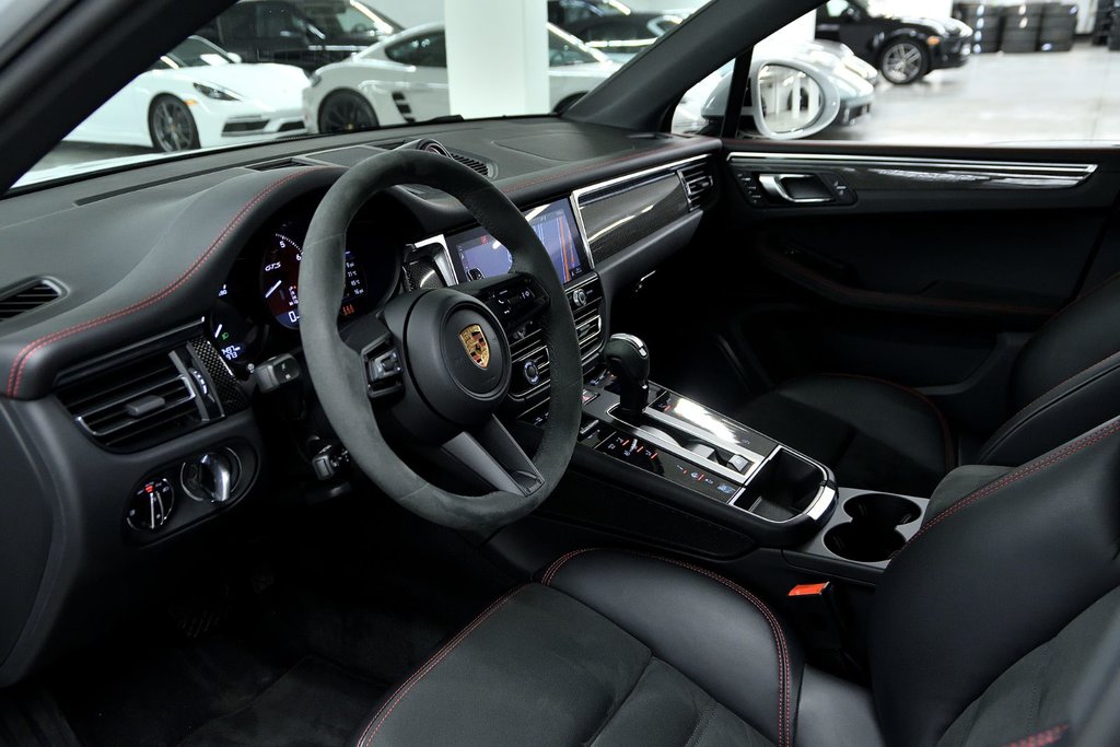Porsche Macan GTS 2023 à Laval, Québec - 10 - w1024h768px