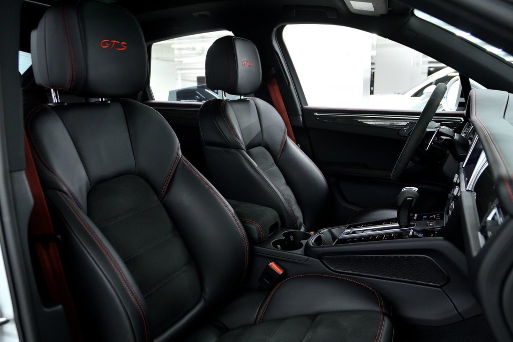 Porsche Macan GTS 2023 à Laval, Québec - 26 - w1024h768px