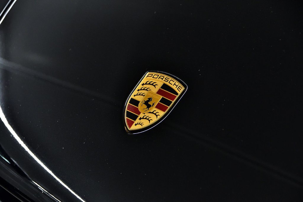 2023 Porsche Macan in Laval, Quebec - 6 - w1024h768px