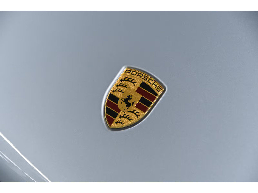 Porsche Macan AWD / Premium Package /Air Suspension / Hitch 2024 à Laval, Québec - 7 - w1024h768px
