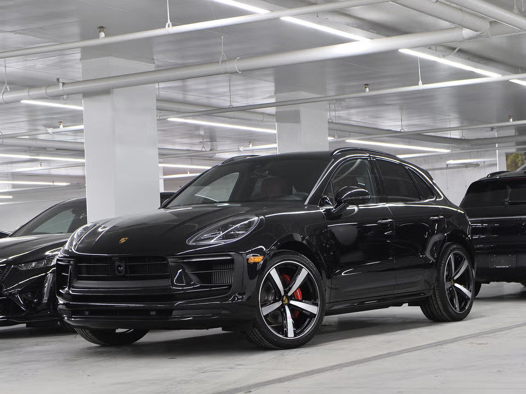 2024 Porsche Macan S AWD / Air Suspension / Sport Exhaust / Hitch in Laval, Quebec - 1 - w1024h768px