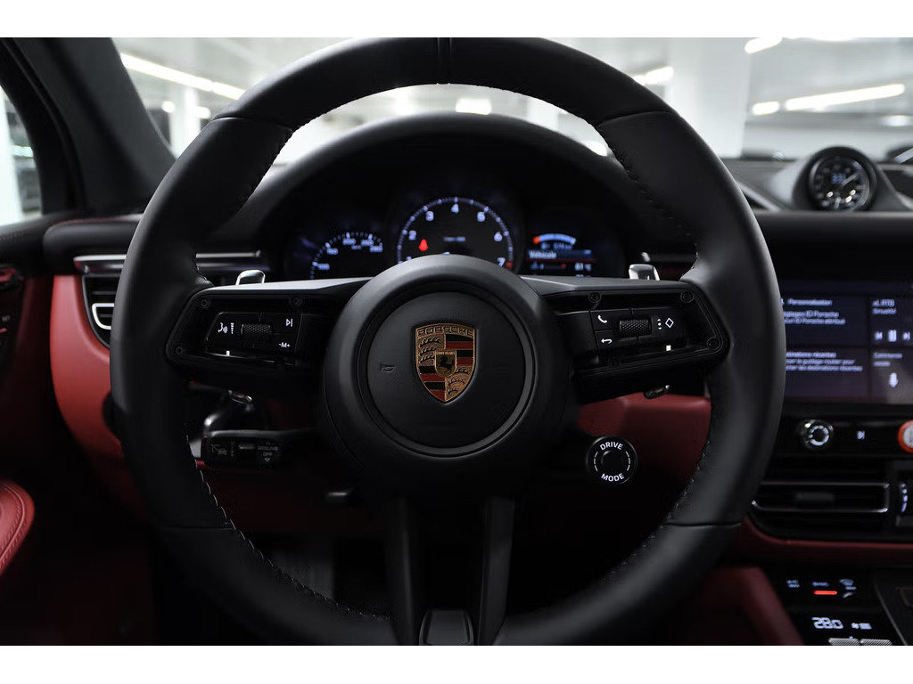 2024 Porsche Macan S AWD / Air Suspension / Sport Exhaust / Hitch in Laval, Quebec - 12 - w1024h768px